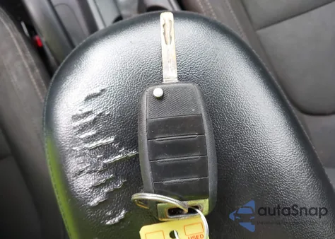 2015 Kia Soul z USA, uszkodzony, nr VIN KNDJN2A28F7193144